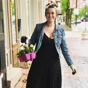 Meet your Posher, Leslie